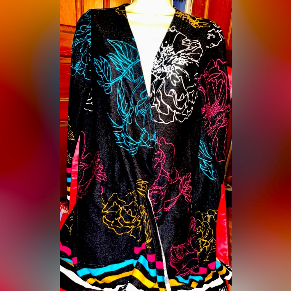 NWT LuLaRoe Long Open Cardigan. Size Medium